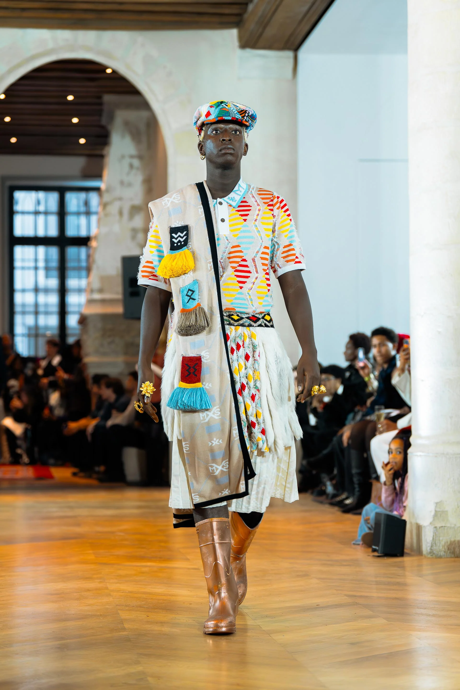 MAXHOSA MLWC40.2- SHAWL - Image 2